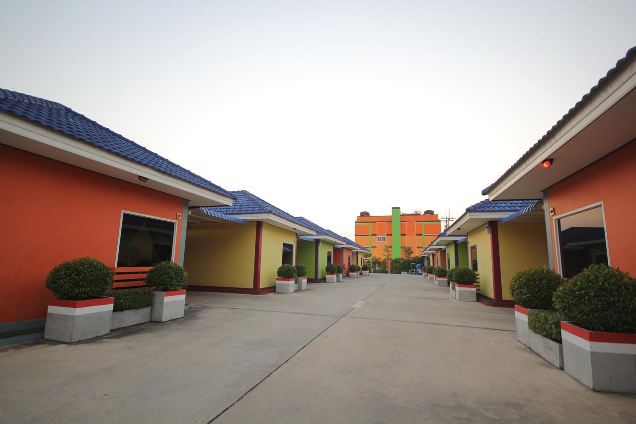 Windsor Resort Lop Buri Exterior foto