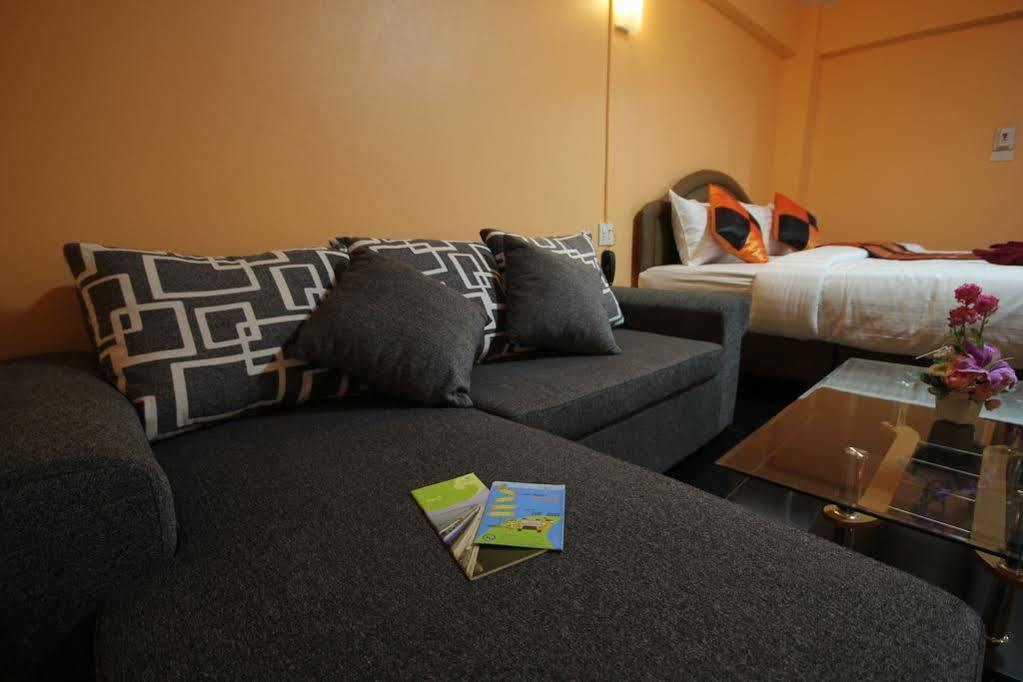 Windsor Resort Lop Buri Exterior foto
